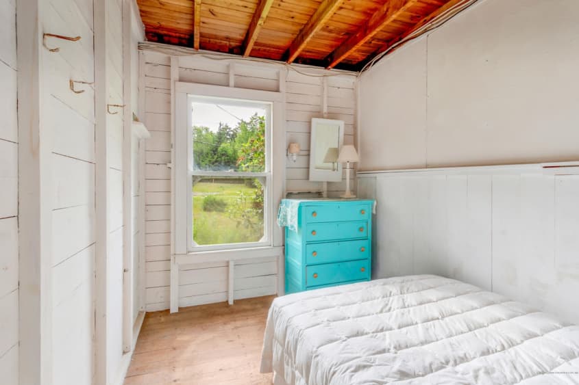 Cushing Maine Summer Cottage for Sale Apartment Therapy