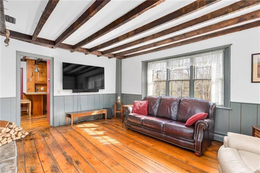 Antique Homes for Sale — 9 Rams Tail Road, Foster, RI Apartment Therapy