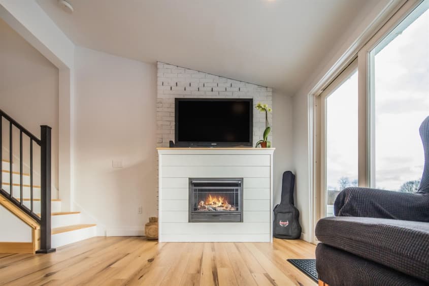 Greek Revival Homes in Vermont — 465 Arch St., Pittsford, VT