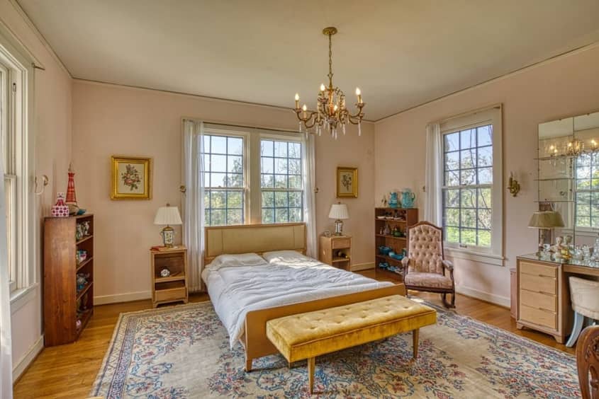 Stone Castle for Sale in Texas — 1126 Jackson Rd, Kerrville | Apartment ...