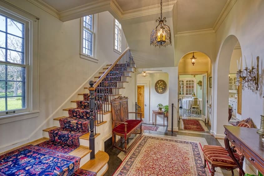 Stone Castle for Sale in Texas — 1126 Jackson Rd, Kerrville | Apartment ...