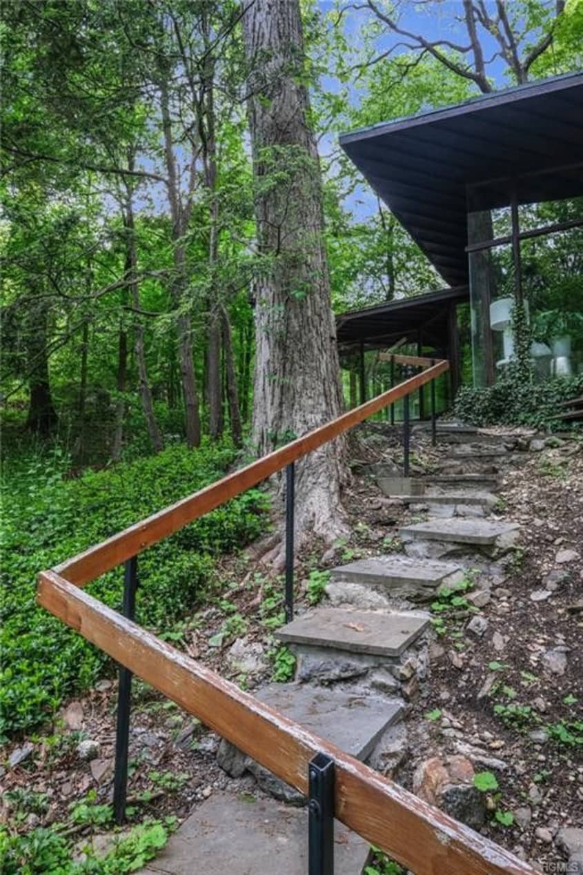 Look Inside This MidCentury Marvel for Sale in Usonia Apartment Therapy