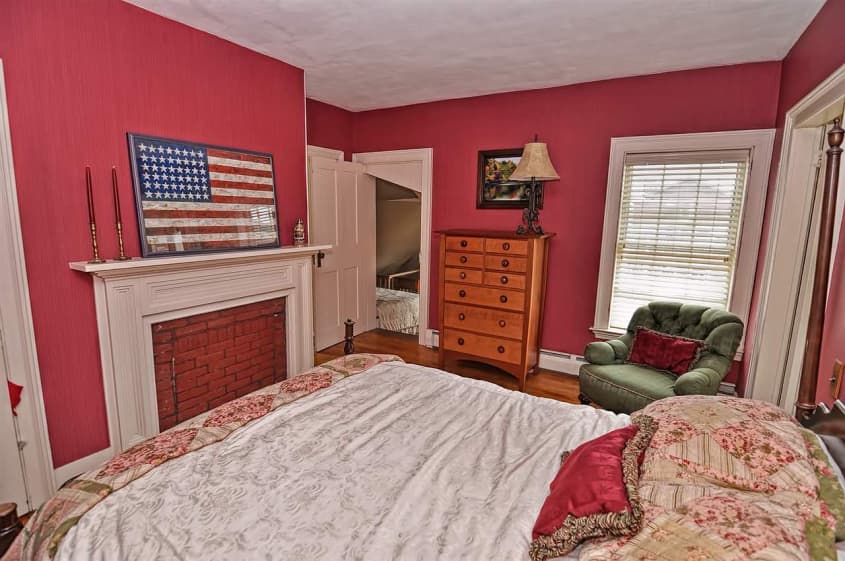 Vermont Homes for Sale — 67 Main St., Ludlow Apartment Therapy