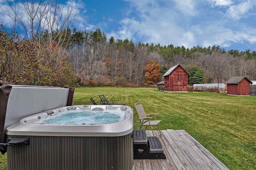 Vermont Homes for Sale — 67 Main St., Ludlow Apartment Therapy