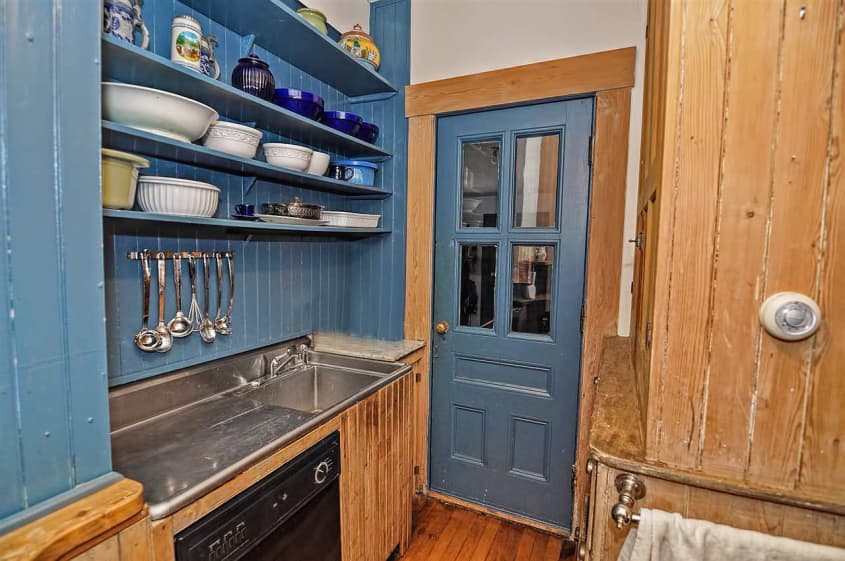 Vermont Homes for Sale — 67 Main St., Ludlow Apartment Therapy