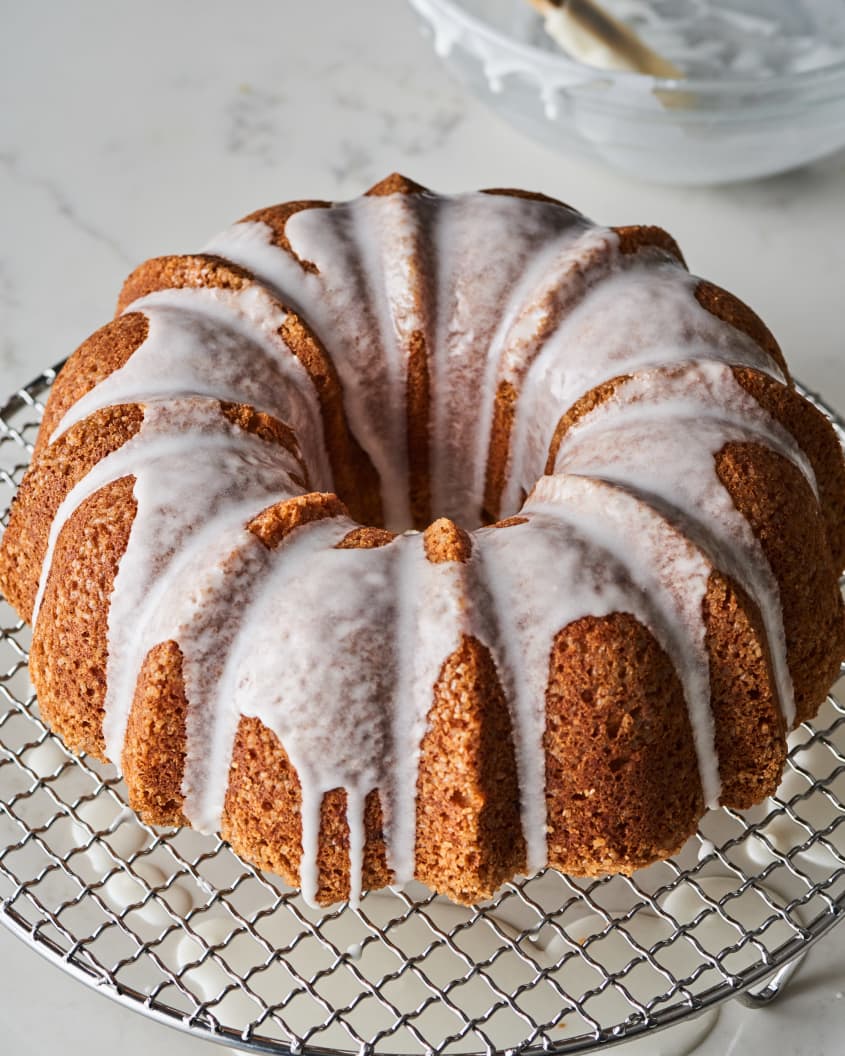 Cooking Tip of the Day: How to Check the Size of a Bundt Pan