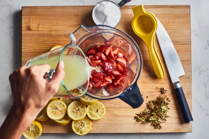 Fresh Strawberry Lemonade Recipe {& BELLA NutriPro Cold Press Juicer  Review} - {Not Quite} Susie Homemaker