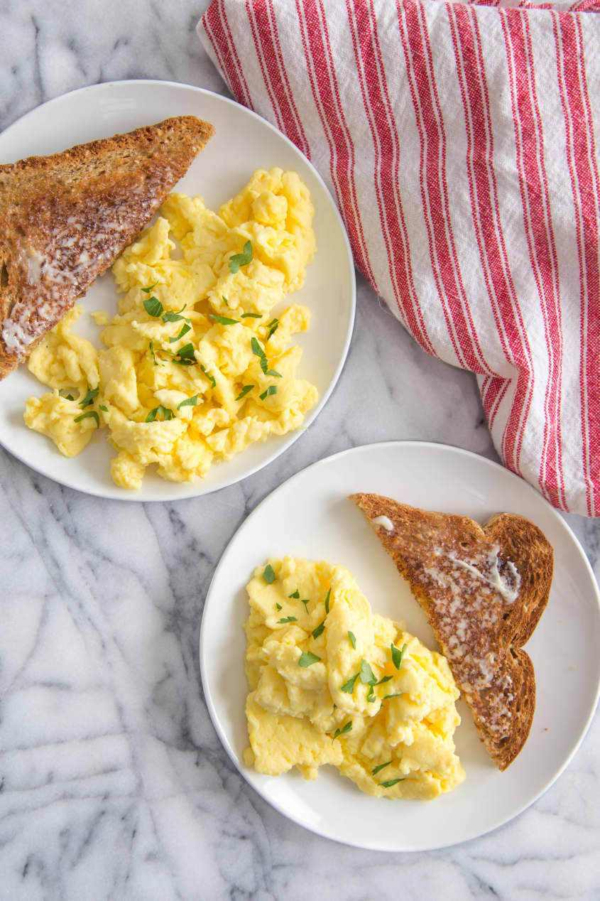 The Best Foolproof Scrambled Eggs - Clean Foodie Cravings