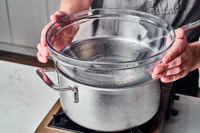 How to Make Hot Chocolate Bombs — With or Without a Mold The Kitchn