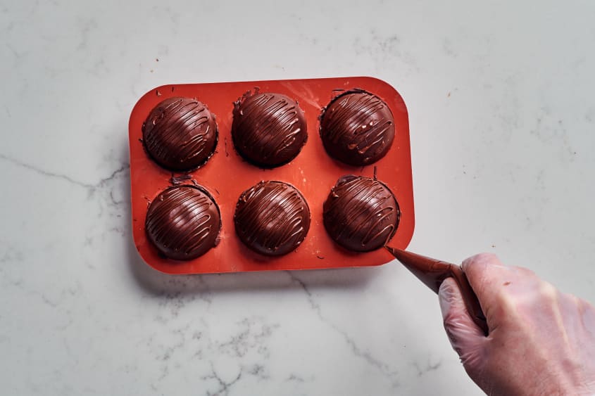 How to Make Hot Chocolate Bombs — With or Without a Mold The Kitchn