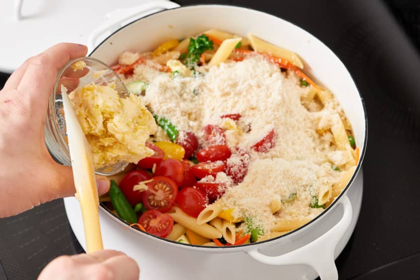 OnePot Pasta Primavera Recipe (With Fresh Vegetables) The Kitchn