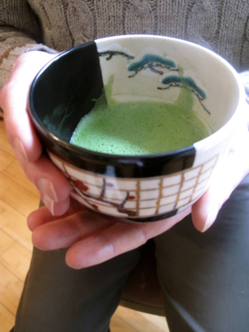 How to Whisk a Bowl of Matcha Green Tea The Kitchn