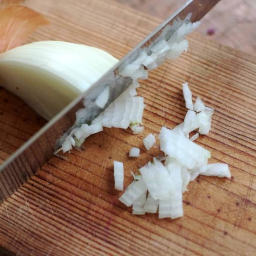 Chop vs Dice vs Mince What's the Difference? The Kitchn