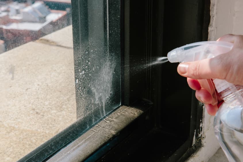 How To Make Your Own Window Cleaner The Kitchn