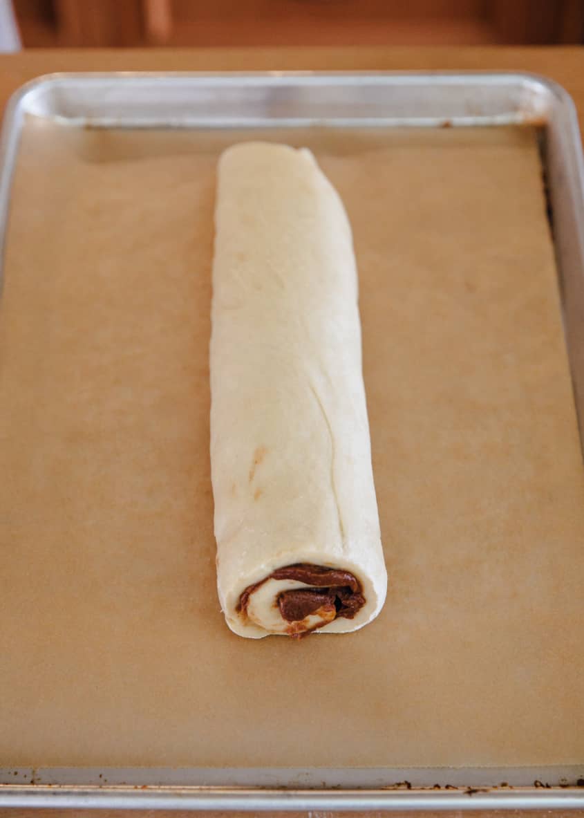 How To Make a Cinnamon Roll Wreath The Kitchn