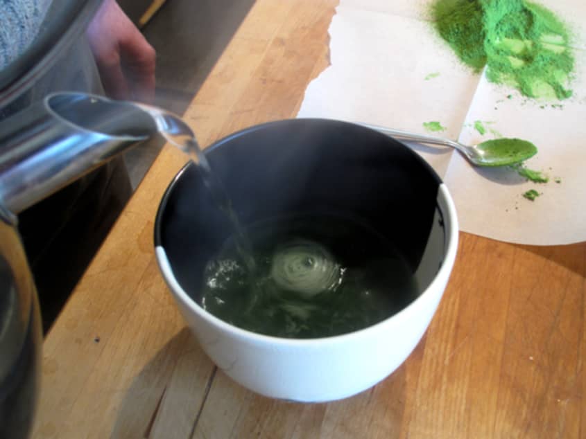 How to Whisk a Bowl of Matcha Green Tea The Kitchn