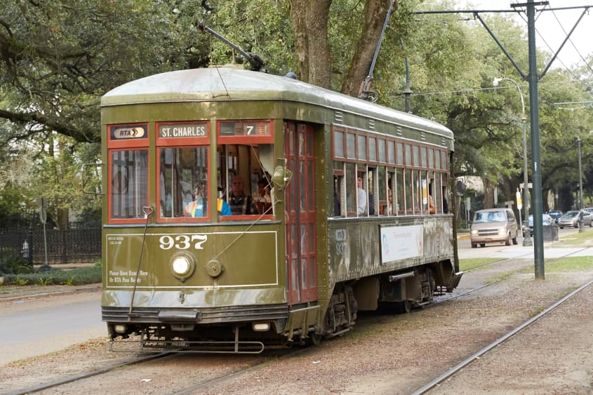 A Neighborhood Walk in New Orleans: The Garden District | The Kitchn