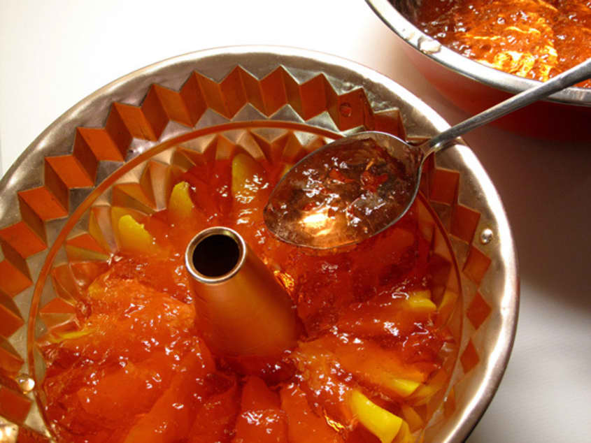 Retro Recipe Peaches & Cream Jello The Kitchn