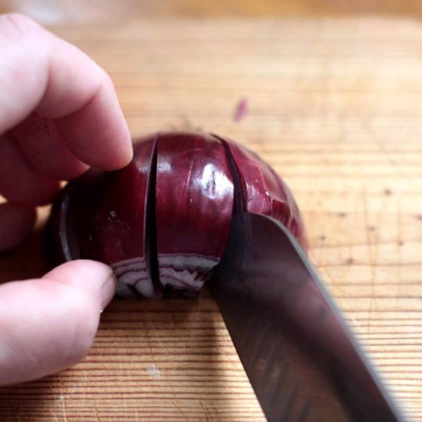 Chop vs Dice vs Mince What's the Difference? The Kitchn