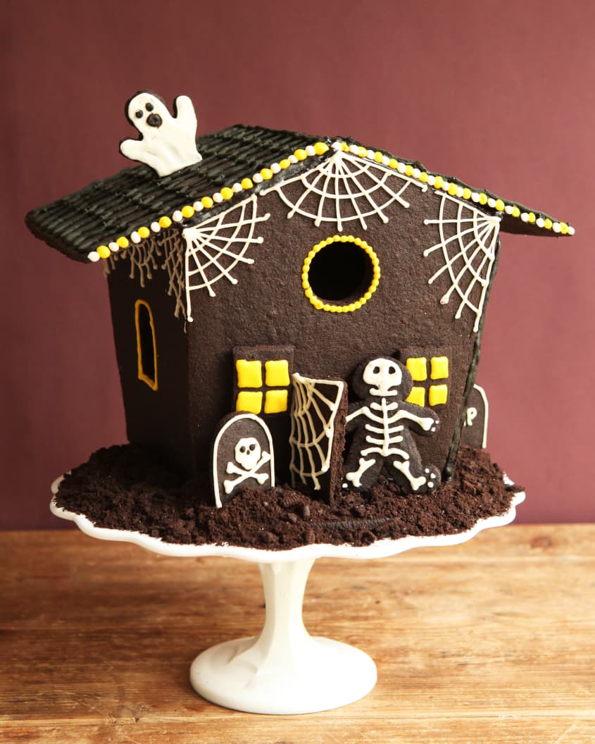 How To Make a Haunted Cookie House For Halloween | The Kitchn