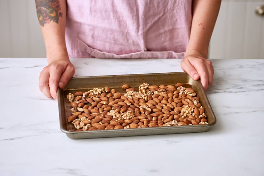 Homemade Copycat KIND Bars Recipe ( The Kitchn