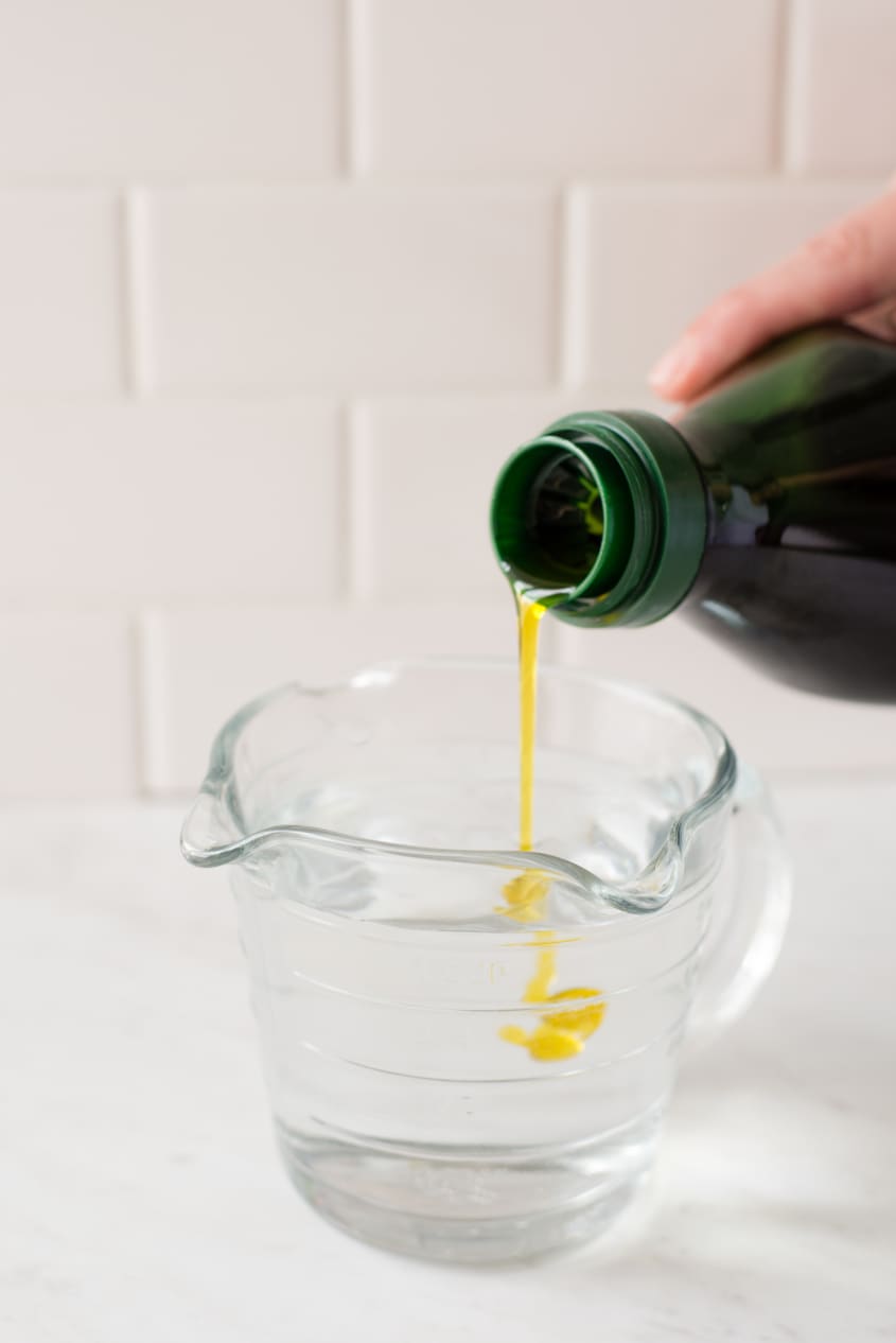 How to Make Your Own LemonScented Dusting Cloths The Kitchn