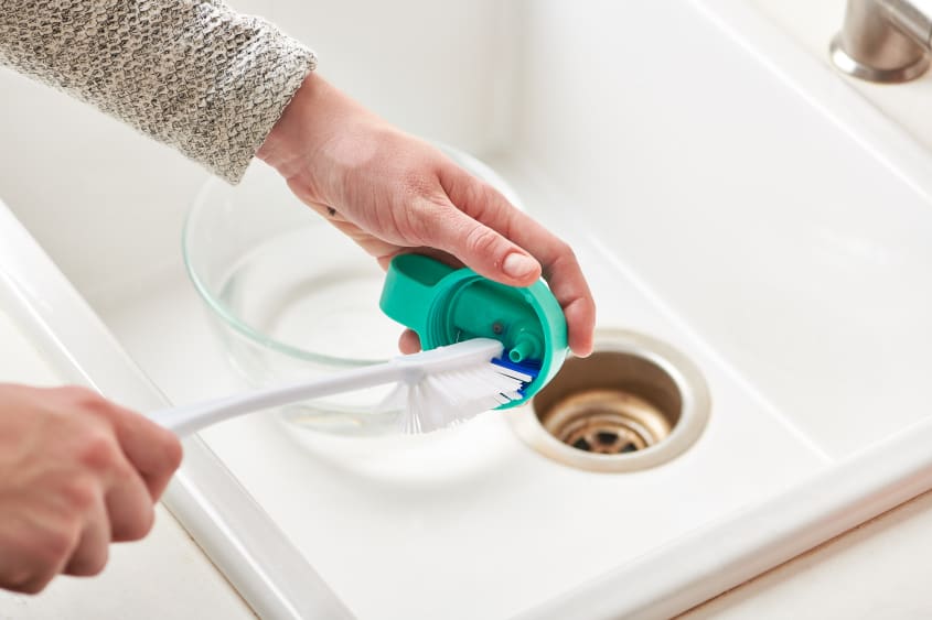 How To Clean A Reusable Water Bottle The Kitchn