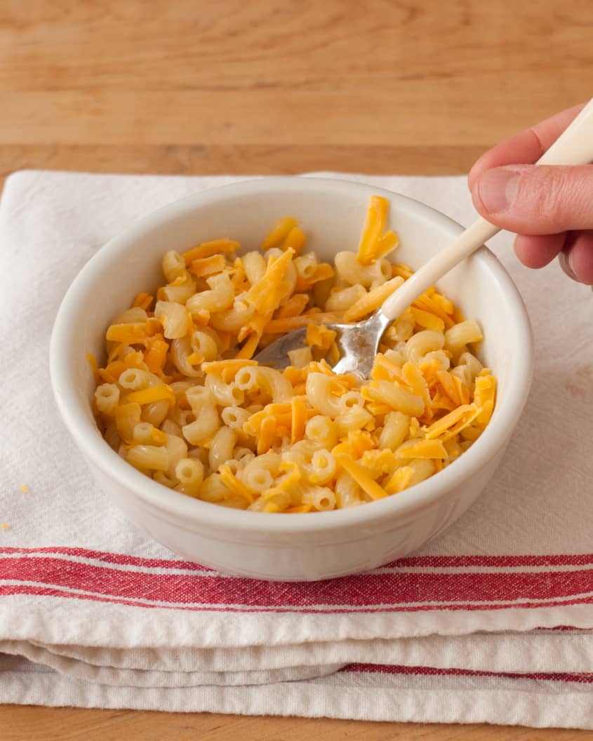 Microwave Mac and Cheese Recipe (Cheesy Goodness) Kitchn