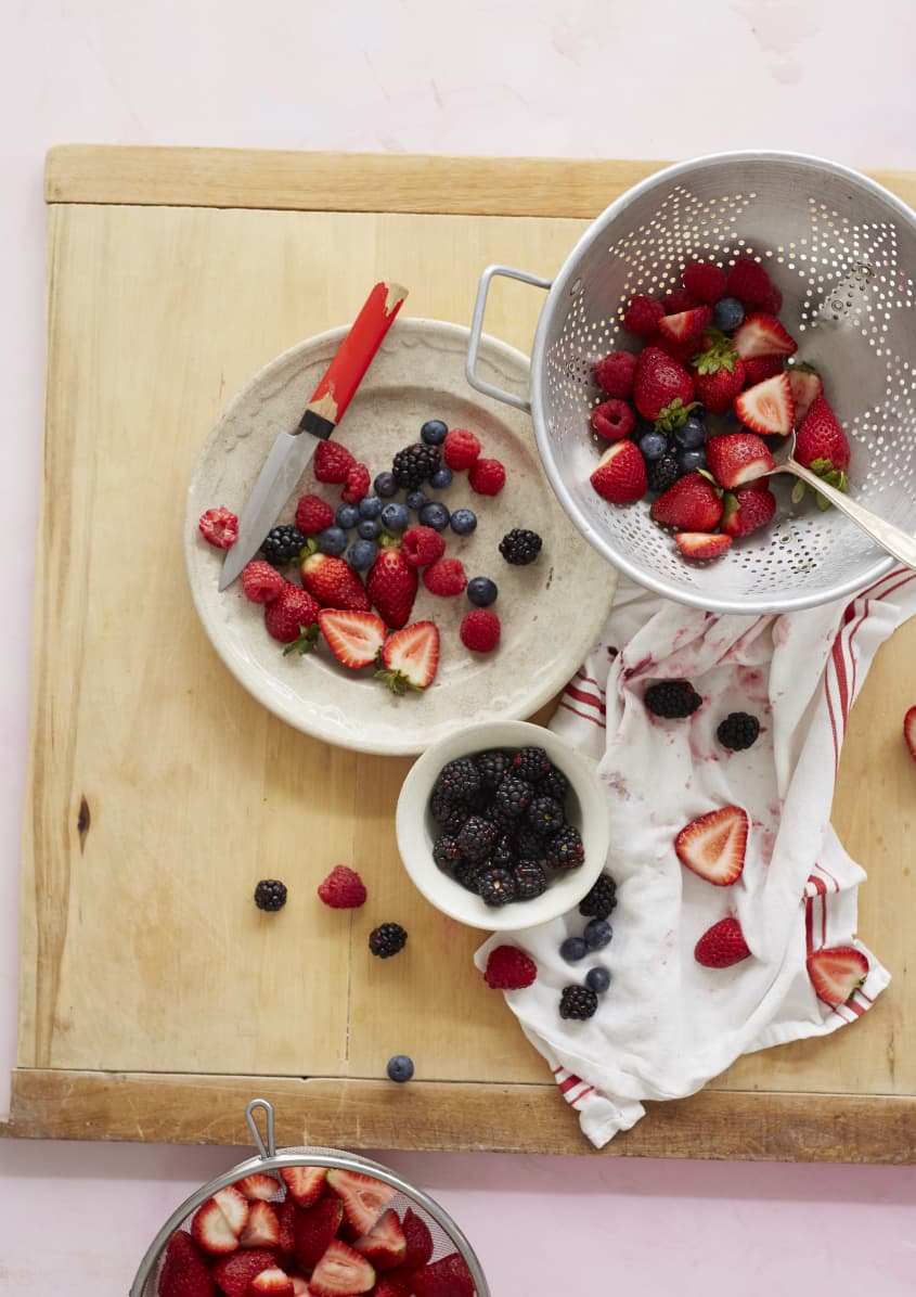 How To Make Summer Fruit Sauce in the Slow Cooker | The Kitchn