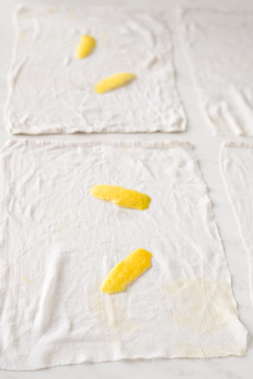 How to Make Your Own Lemon-Scented Dusting Cloths | The Kitchn
