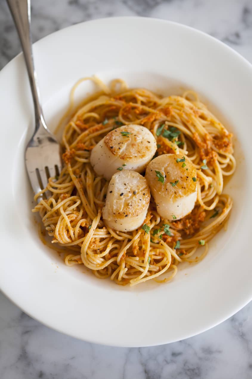 How To Cook Scallops On The Stovetop (Easy 5-Minute Recipe) | The Kitchn