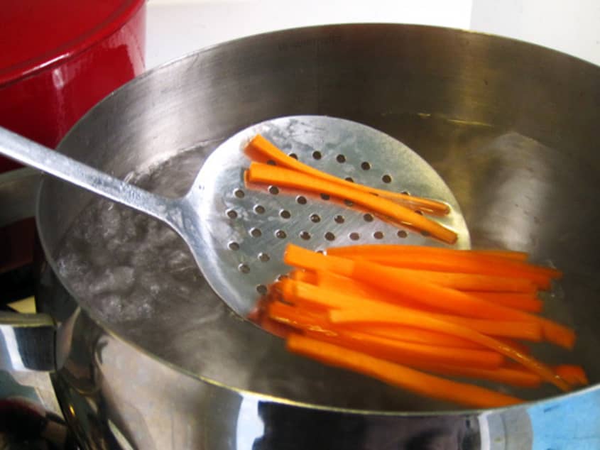 How to Blanch Vegetables (Easy Step-by-Step Guide) | The Kitchn