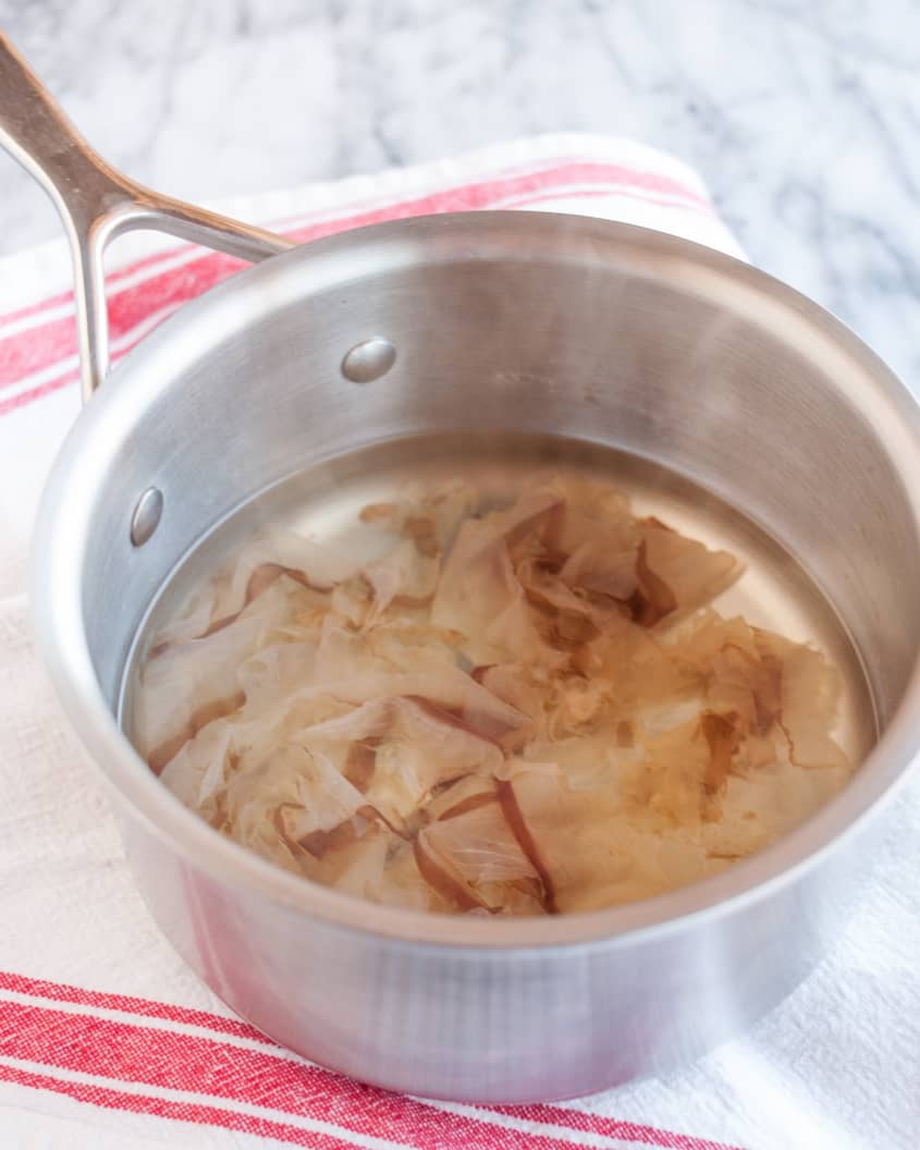 how-to-make-japanese-dashi-broth-kitchn