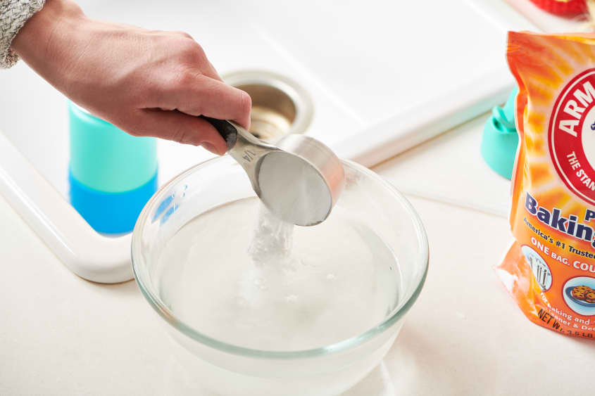 How To Clean A Reusable Water Bottle The Kitchn