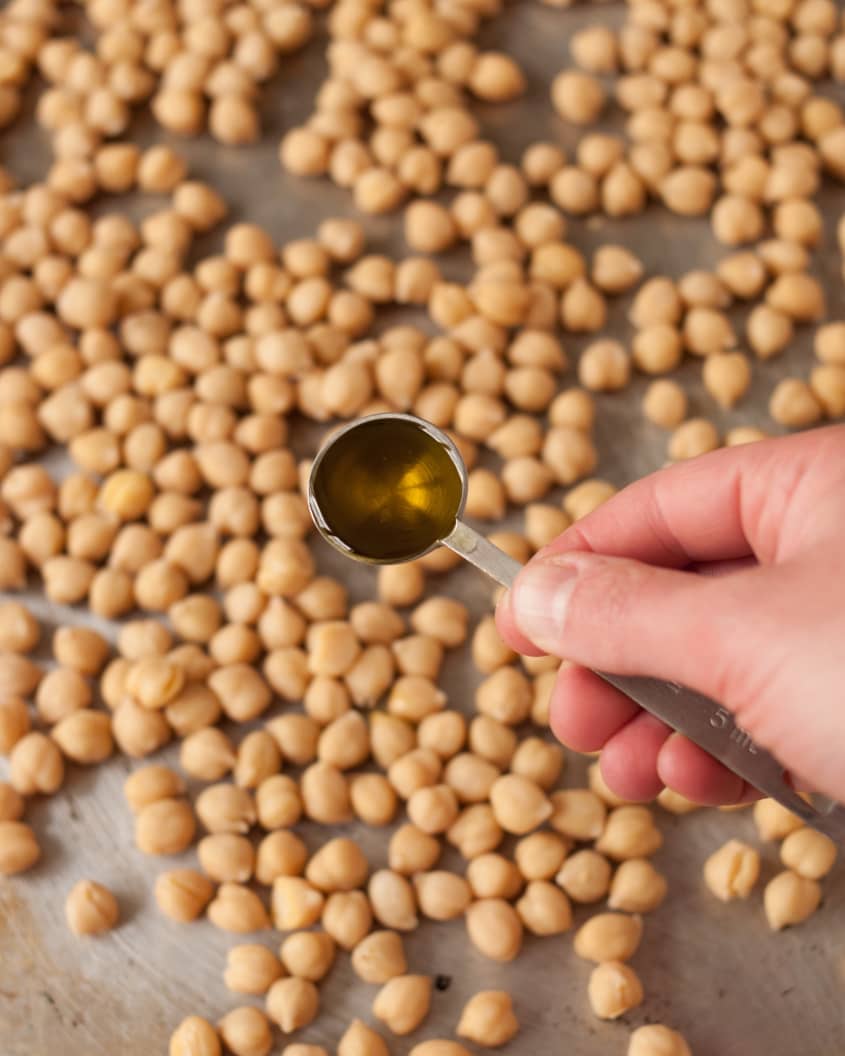 Best Crispy Roasted Chickpeas Recipe The Kitchn