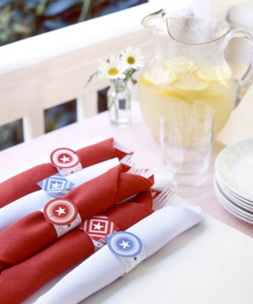 Simply Elegant: Napkin Rings Made of Paper and Ribbon | The Kitchn