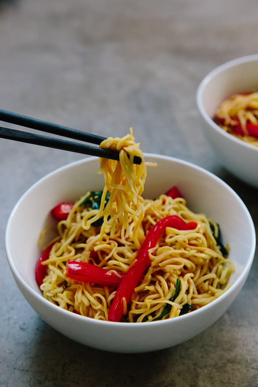 How To StirFry Noodles (Easy Wok Recipe) The Kitchn