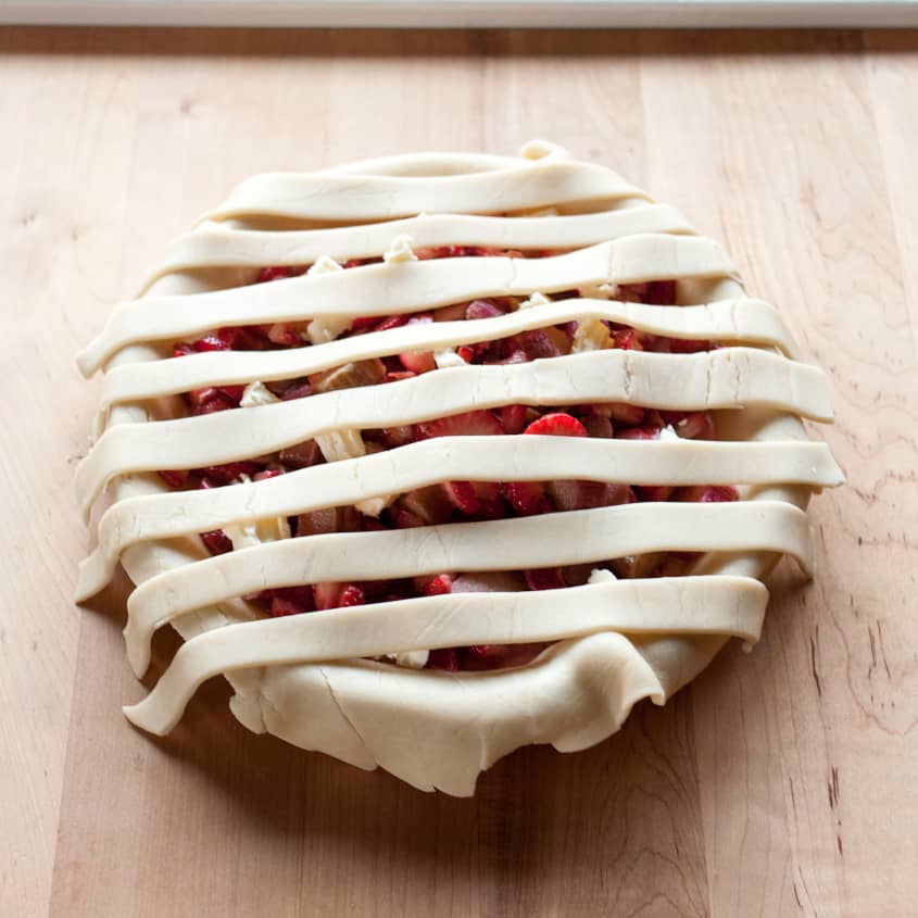 How to Make a Lattice Pie Crust The Kitchn