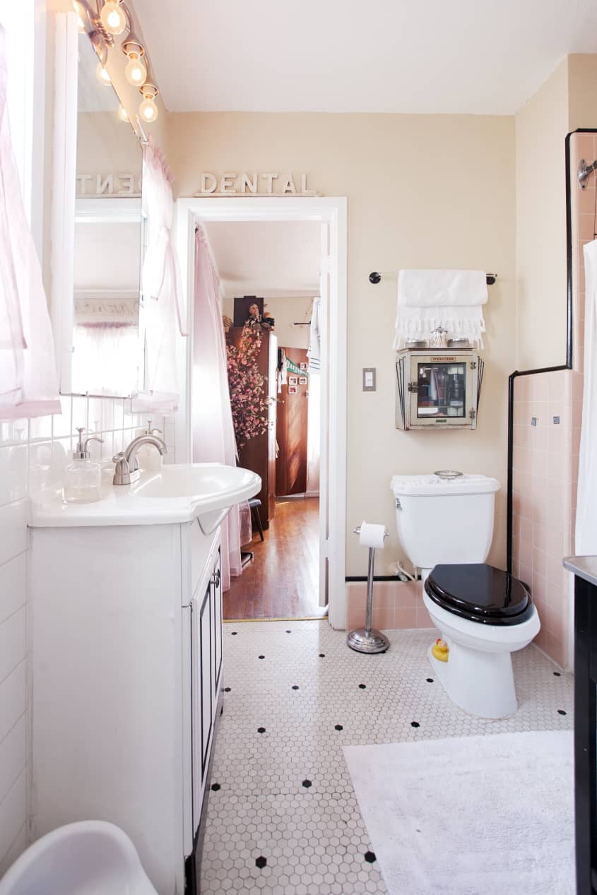 Jeremy and Kims Cozy Deco Home