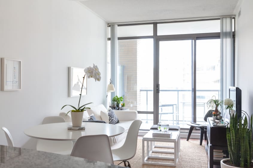 House Tour: Signy's Well-Curated Condo | Apartment Therapy