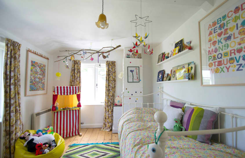 House Tour: Polly & Dai's Happy Cornwall Cottage Home | Apartment Therapy