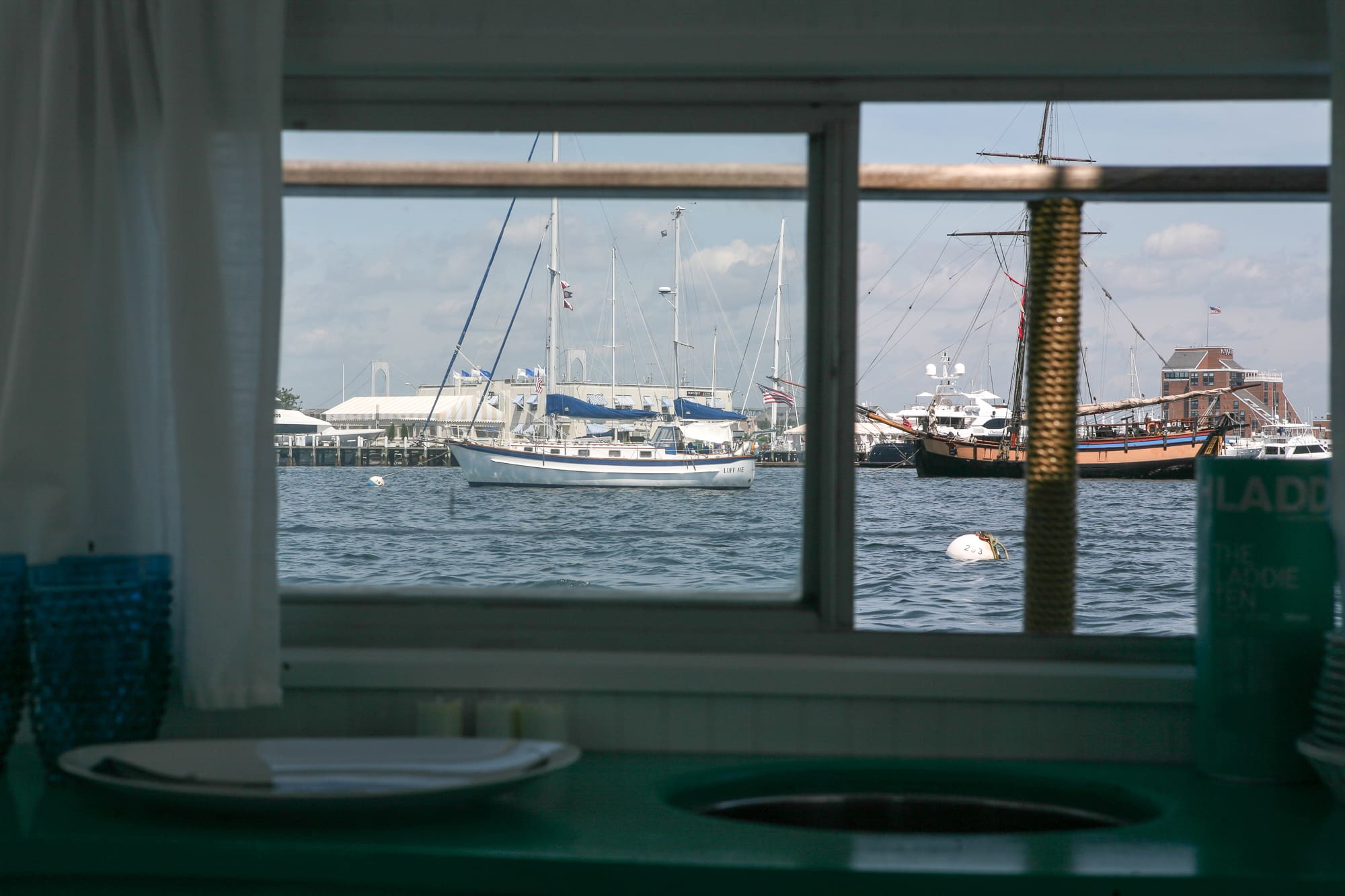 A Dreamy New England Houseboat Apartment Therapy