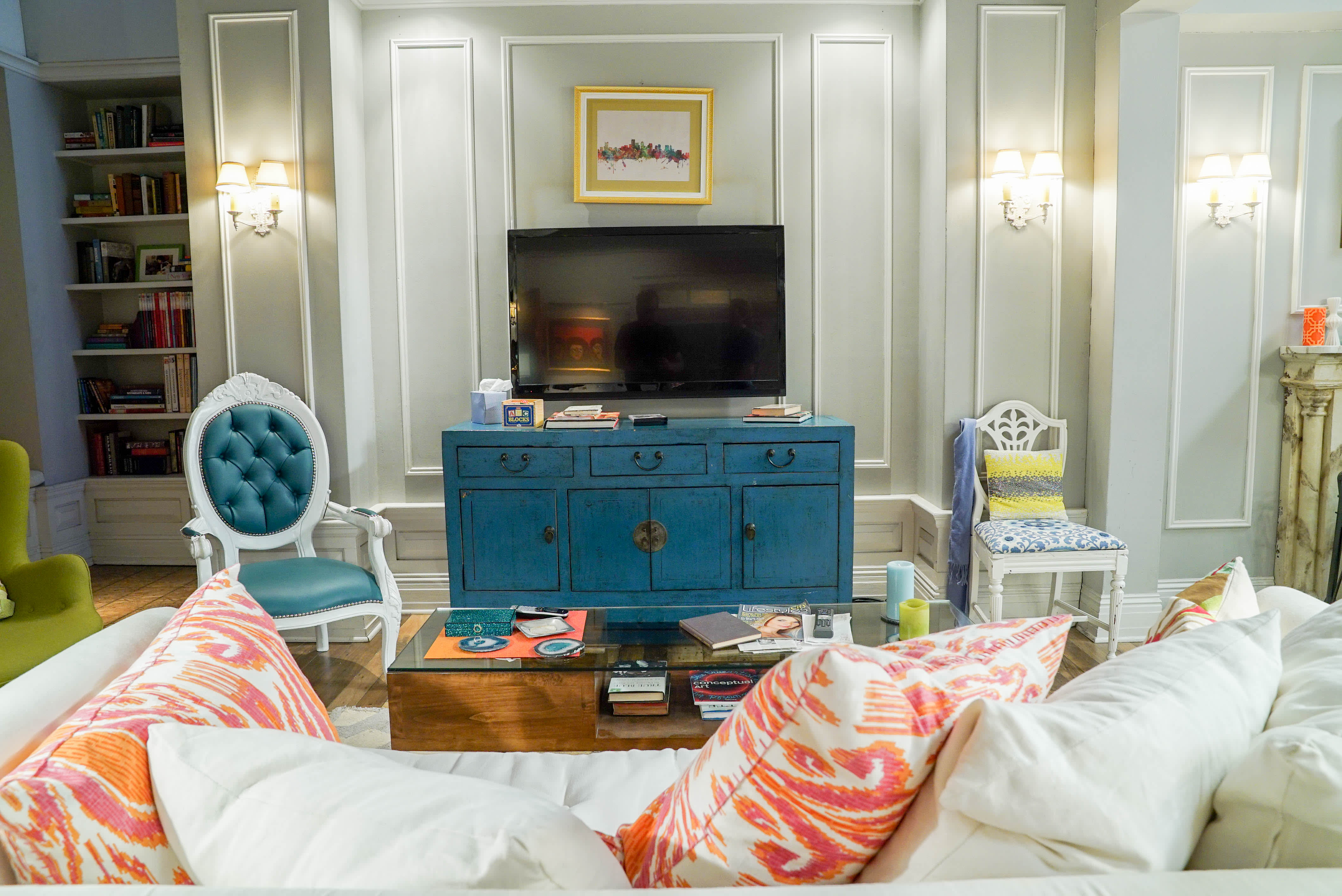 Mindy's Shoppable House Tour: The Chicest Apartment on TV ...