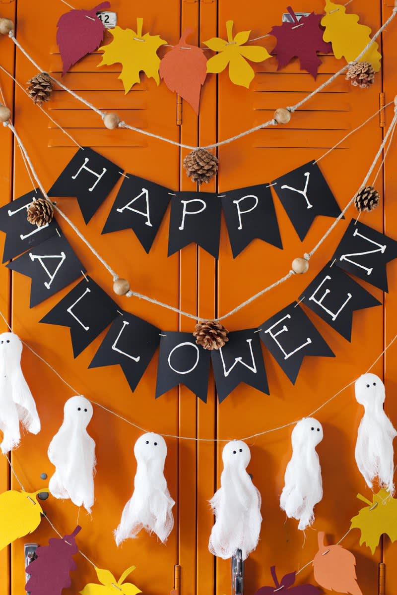 15 Last Minute Halloween  Ideas Crafts  Activities 