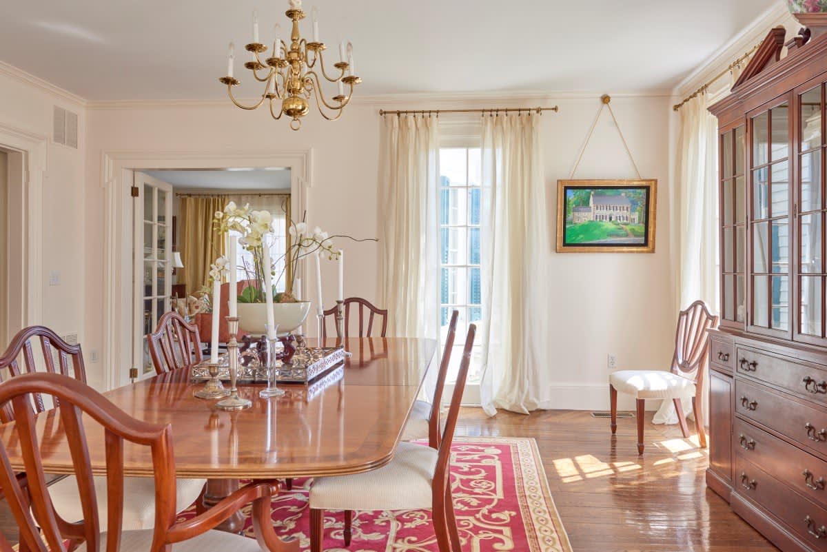 1 Main St, Sharon, CT Apartment Therapy