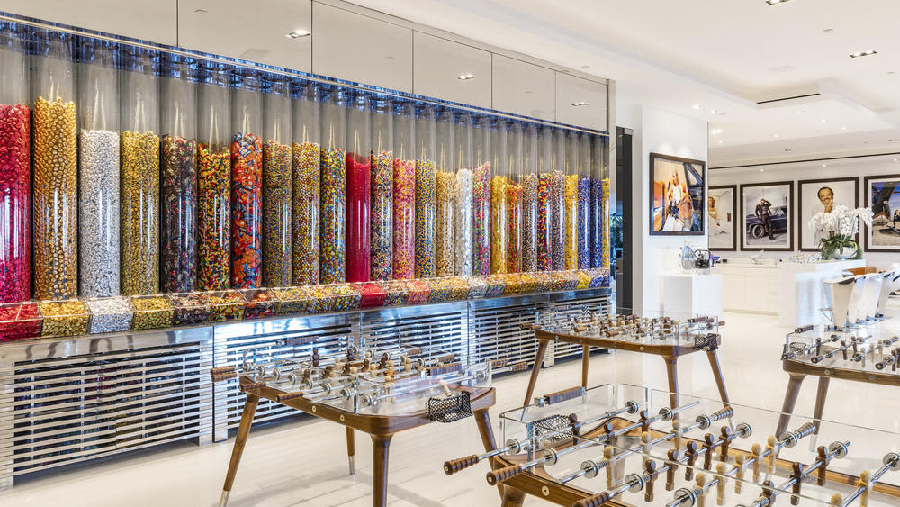 America S Most Expensive Home Comes With A Helicopter Candy Room Apartment Therapy