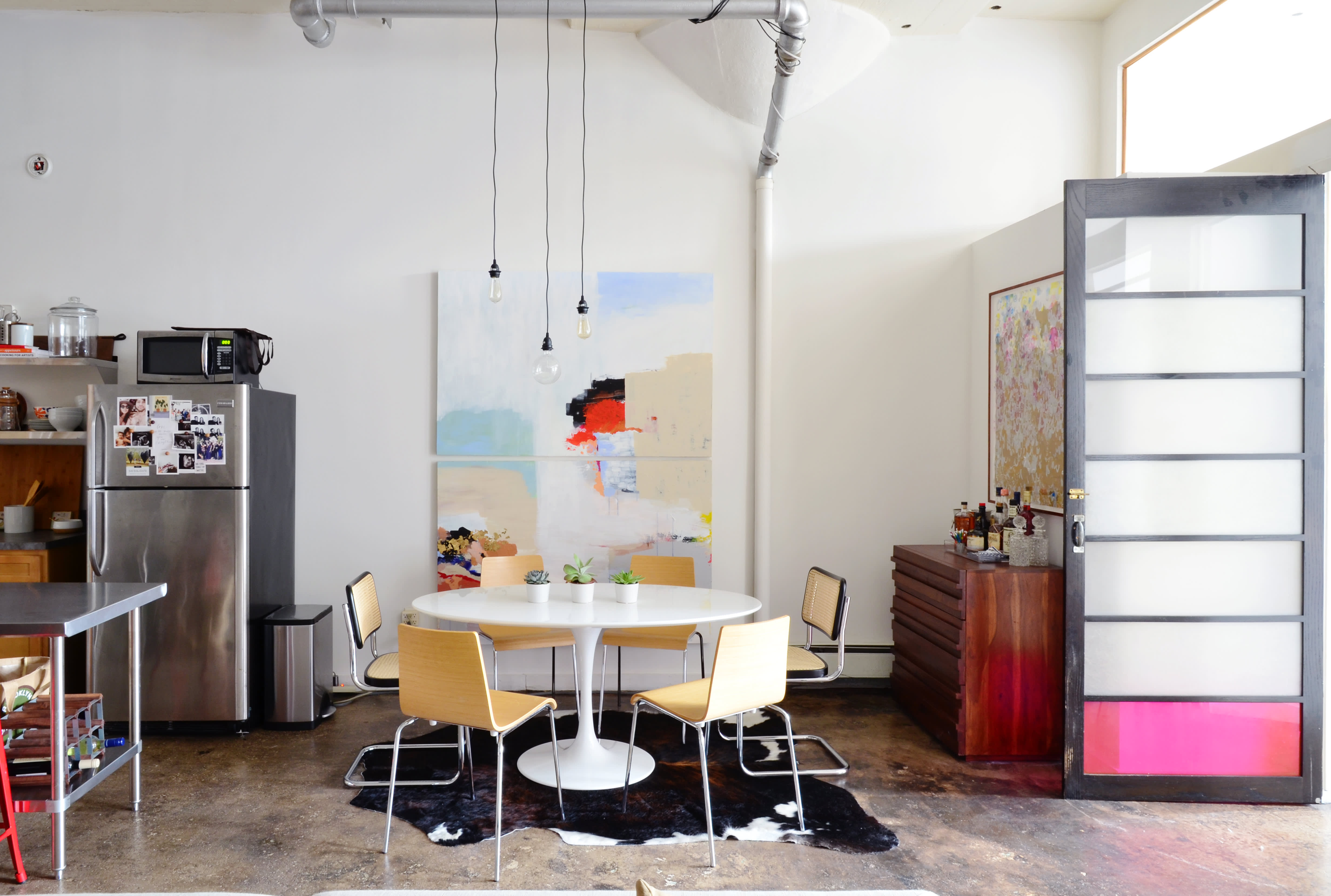 House Tour An Artist S Industrial Modern Nyc Loft Apartment Therapy