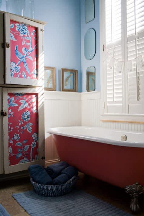 Bathroom Inspiration 10 Colorful Clawfoot Tubs Apartment Therapy