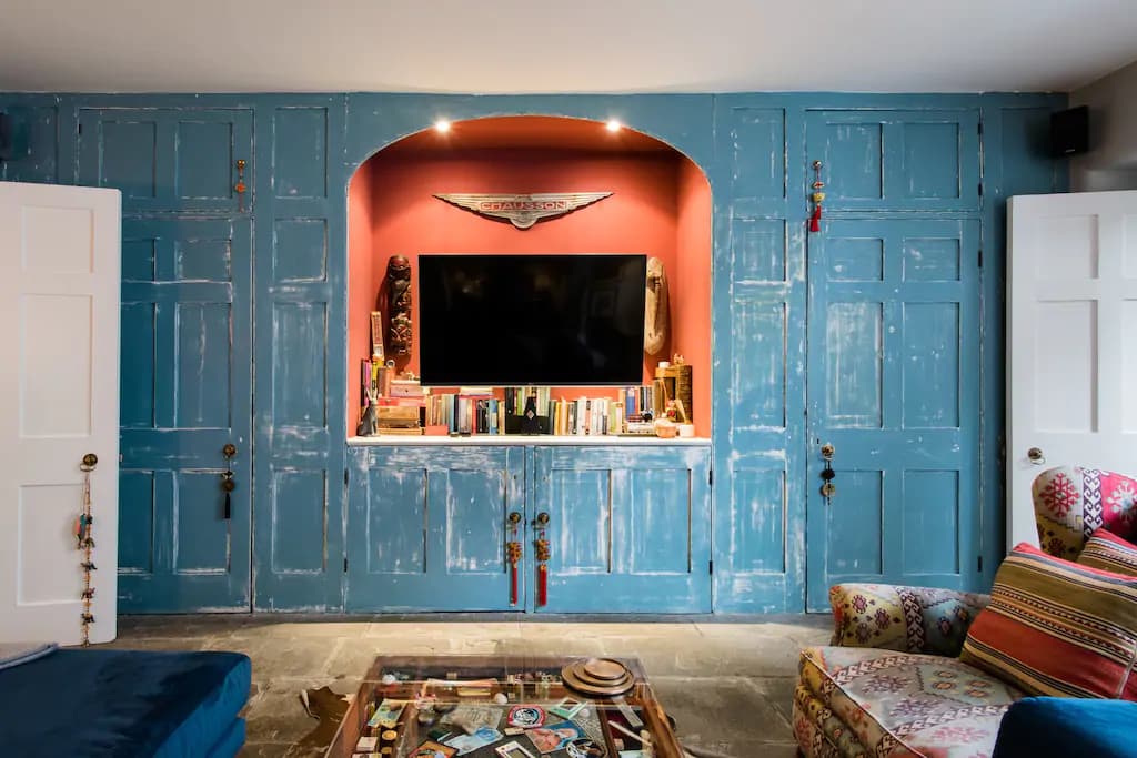 Jane Austen S Former Home Is Available To Rent On Airbnb Apartment Therapy