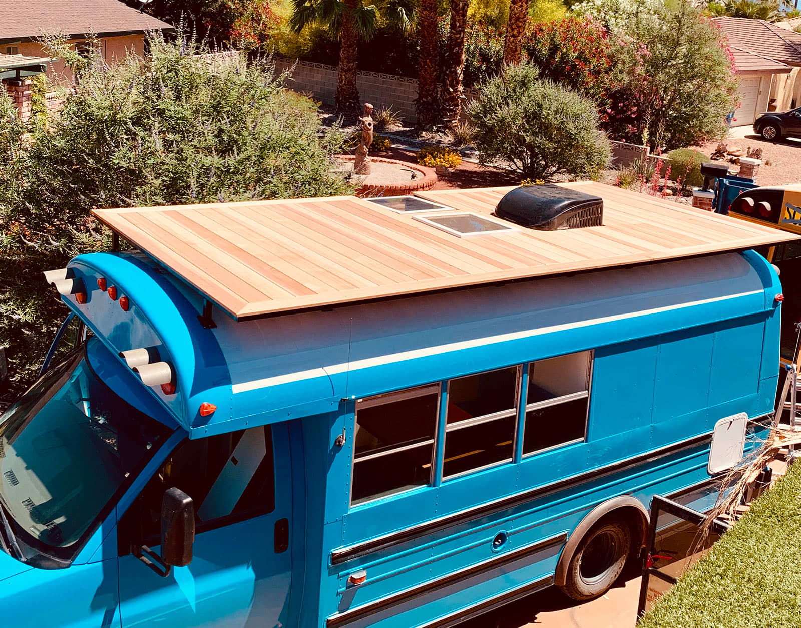 Mybushotel Converts School Buses Into Hotels Apartment Therapy